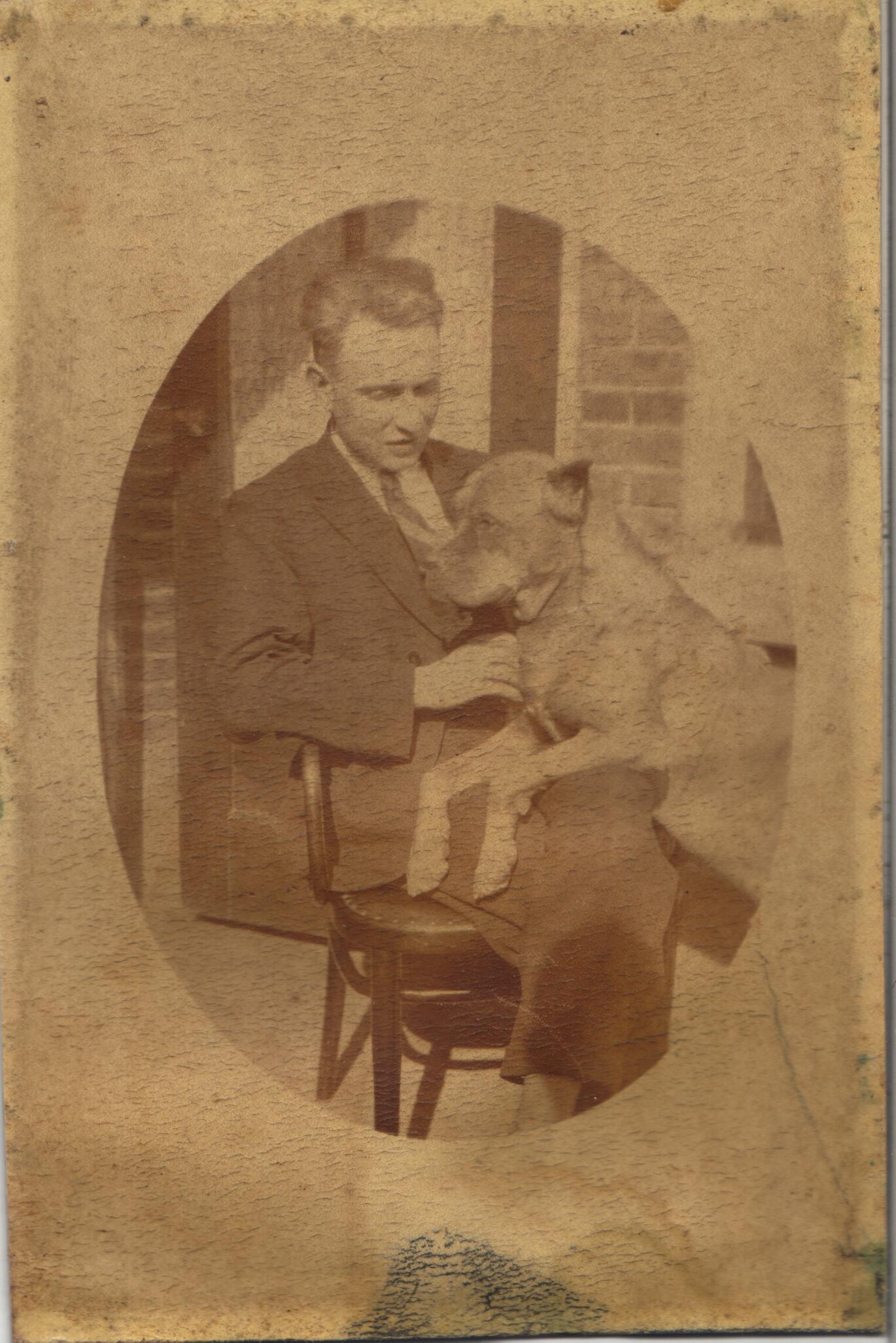 Opa Kreeftenberg met hond